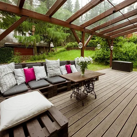 In Mountains Near Areal فيلة *